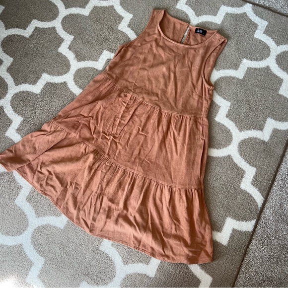 Tiered salmon color dress - Picture 5 of 5